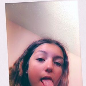 Meet your Posher, Naomi